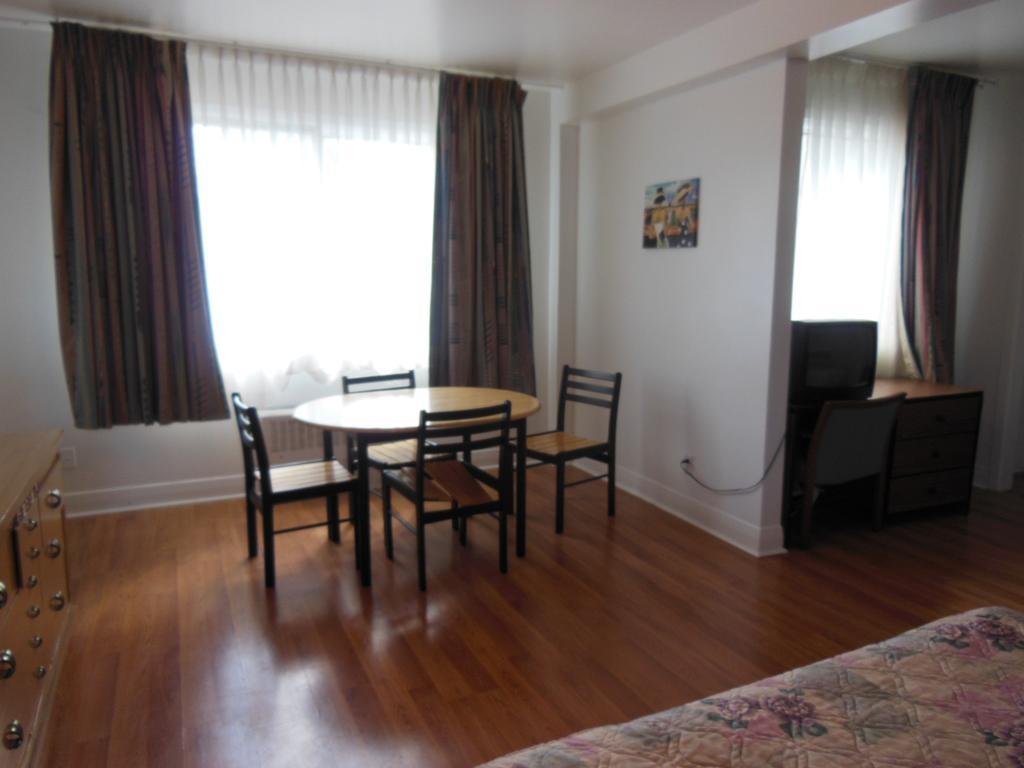 Motel Pierre Montreal Luaran gambar